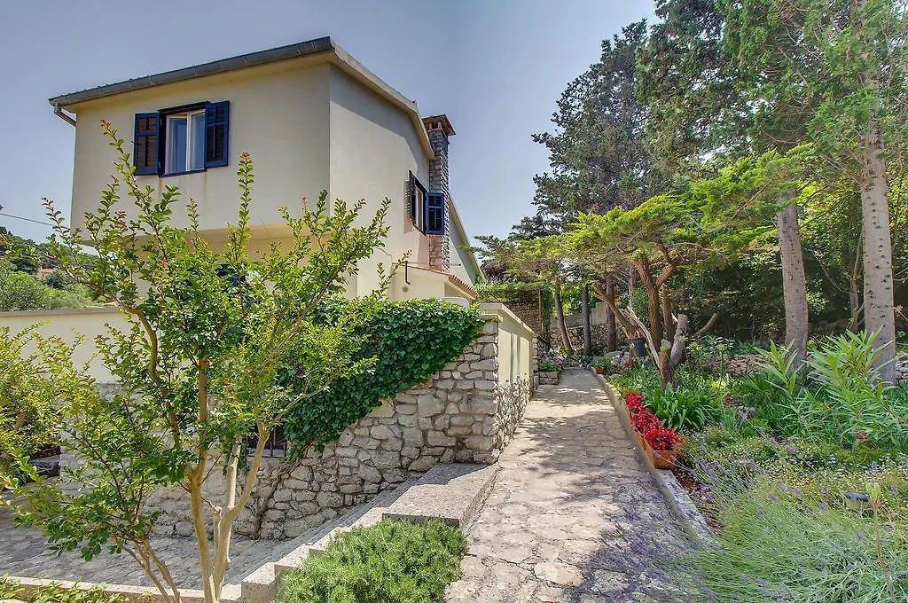 Holiday Home Villa Esperanca Veli Lošinj